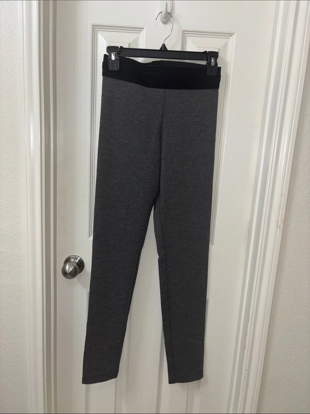 BCBGMaxAzria Dark Gray Kids Stretch Leggings